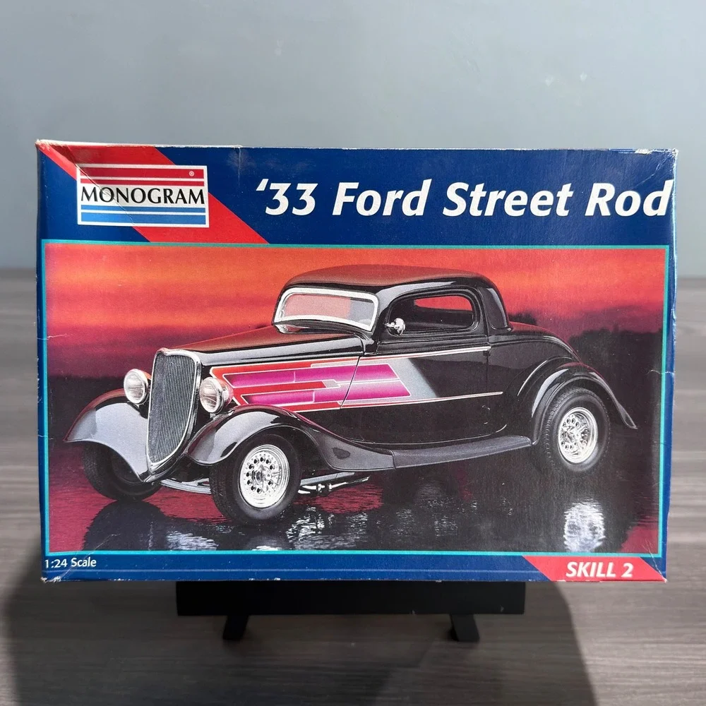Monogram 33 Ford Street Rod 1:24 Scale Model Kit 2480 Skill 2 1996 Vtg Complete
